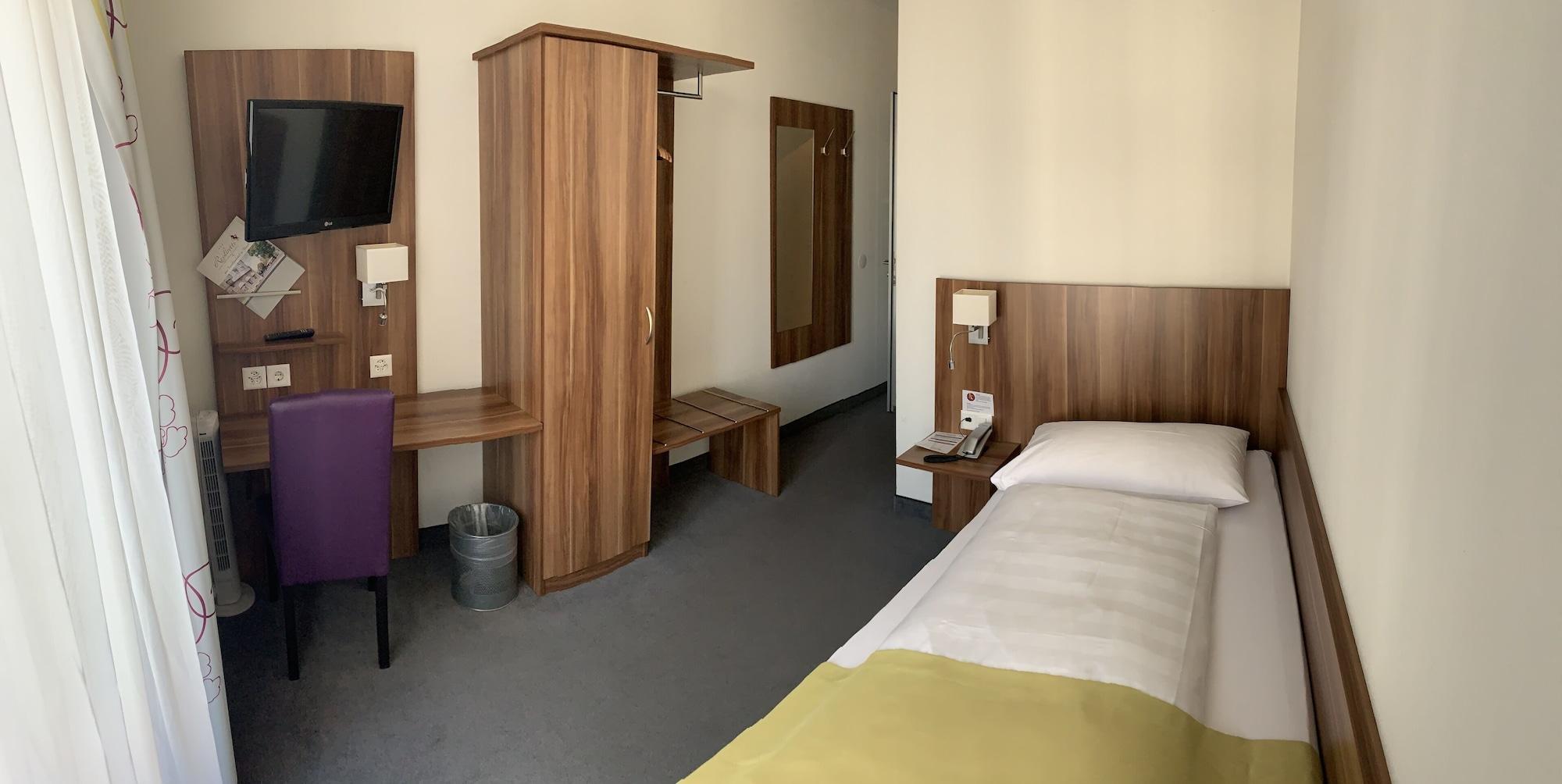 Hotel Resslirytti Базел Екстериор снимка
