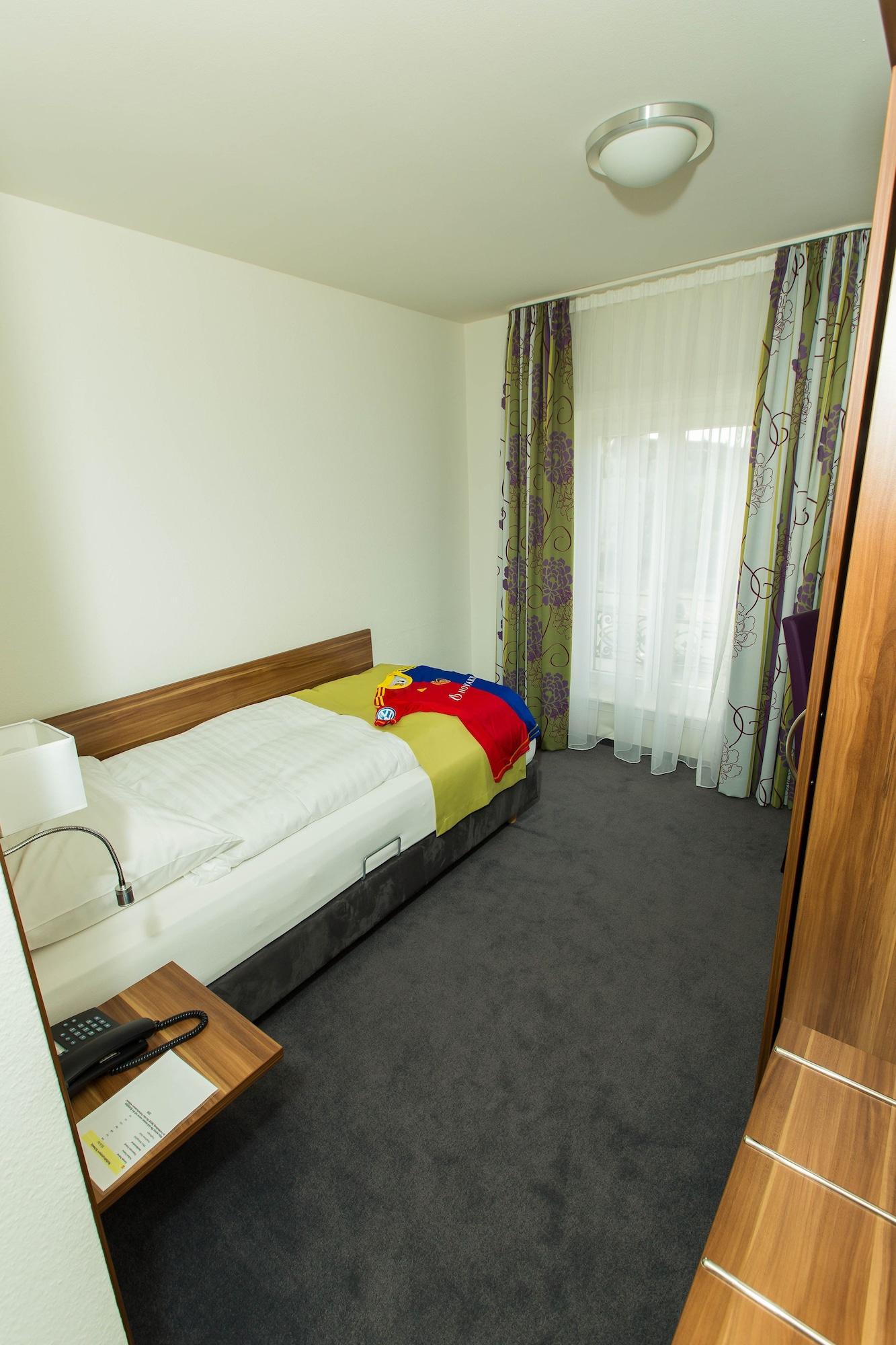 Hotel Resslirytti Базел Екстериор снимка