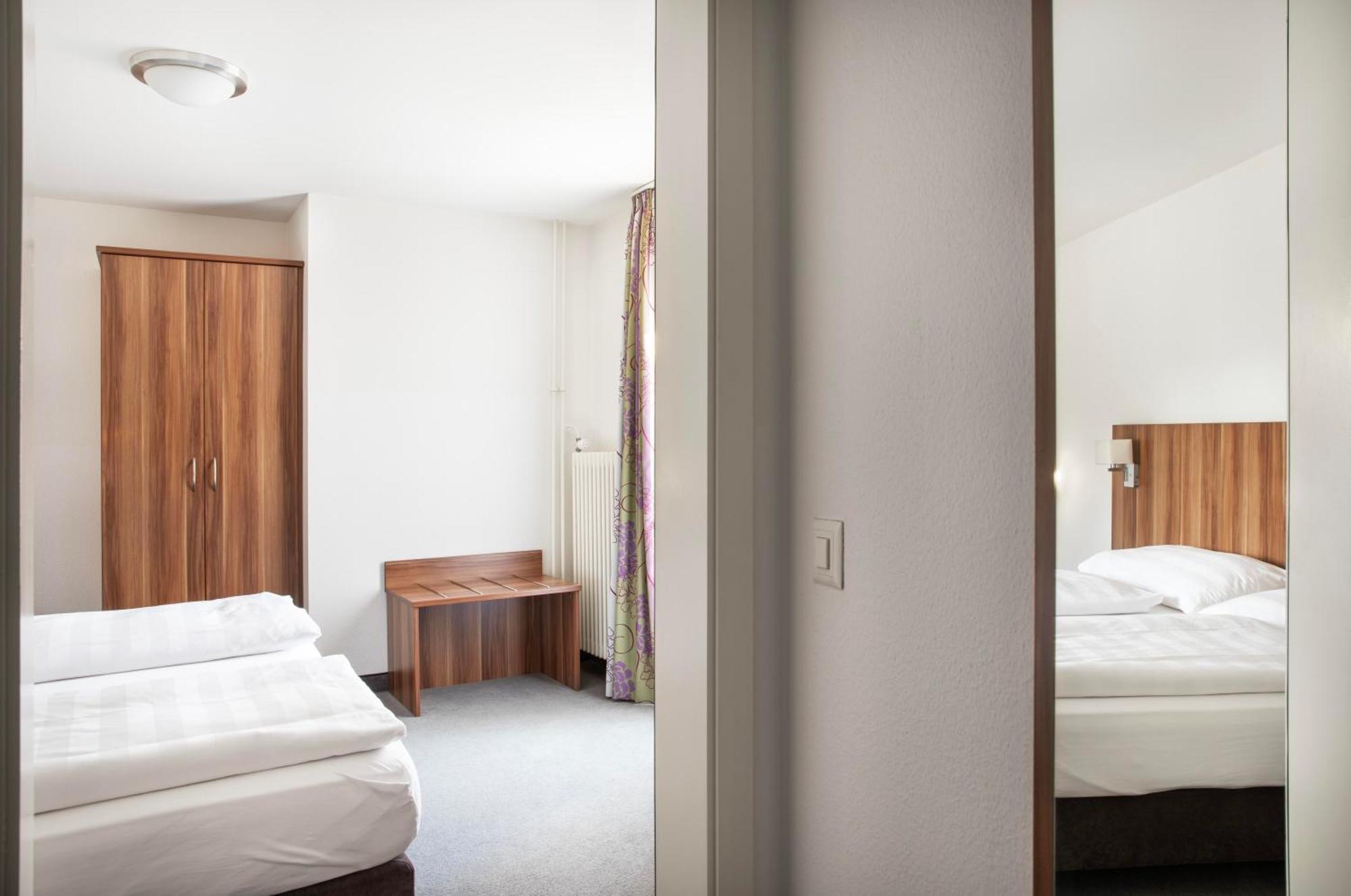 Hotel Resslirytti Базел Екстериор снимка