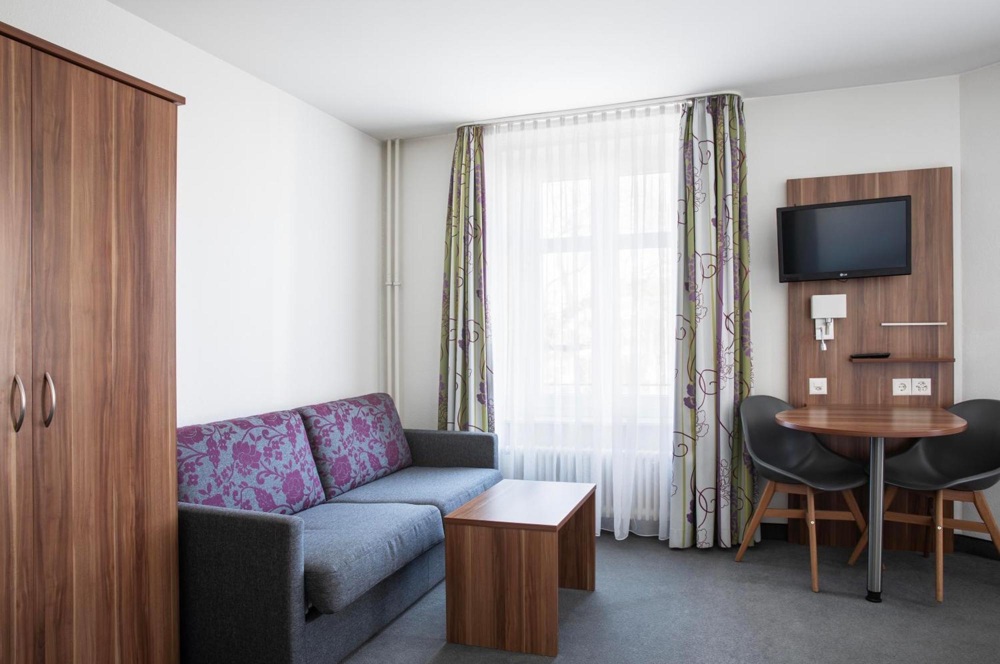 Hotel Resslirytti Базел Екстериор снимка