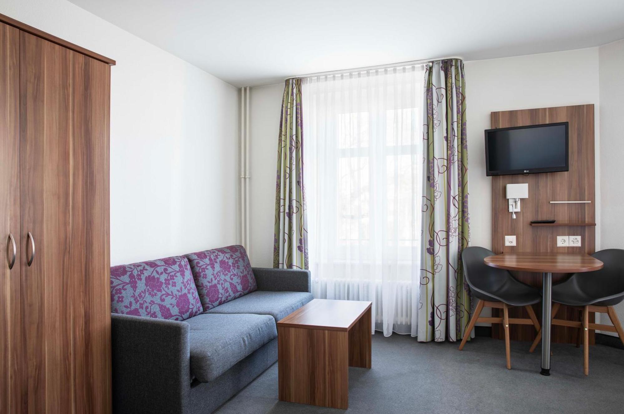 Hotel Resslirytti Базел Екстериор снимка