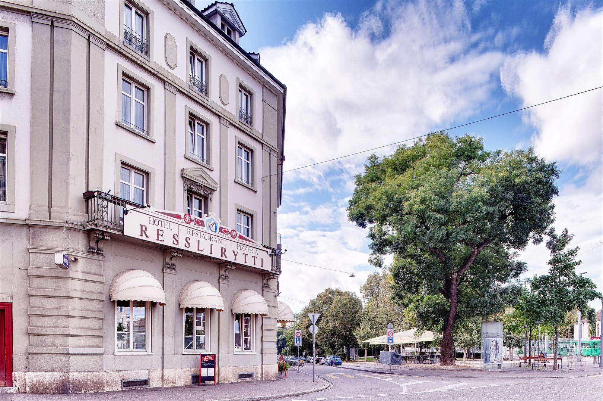 Hotel Resslirytti Базел Екстериор снимка